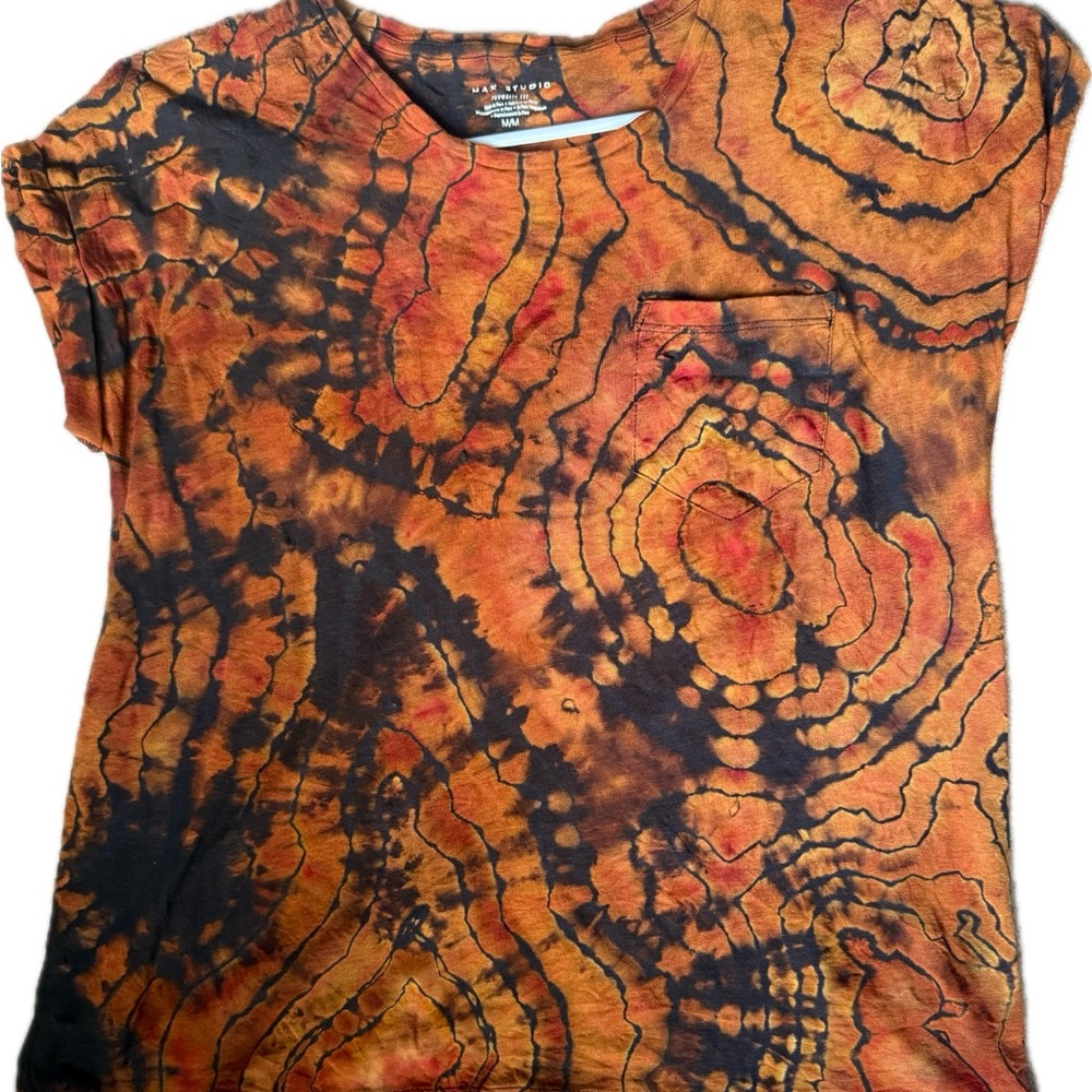 NEW reverse tie dyed hand dyed Max Studio Orange and Black Tee